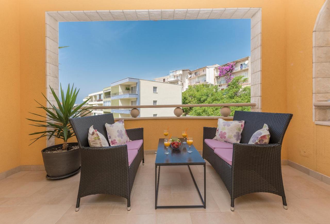 Apartments Villa Vujcic Makarska Esterno foto