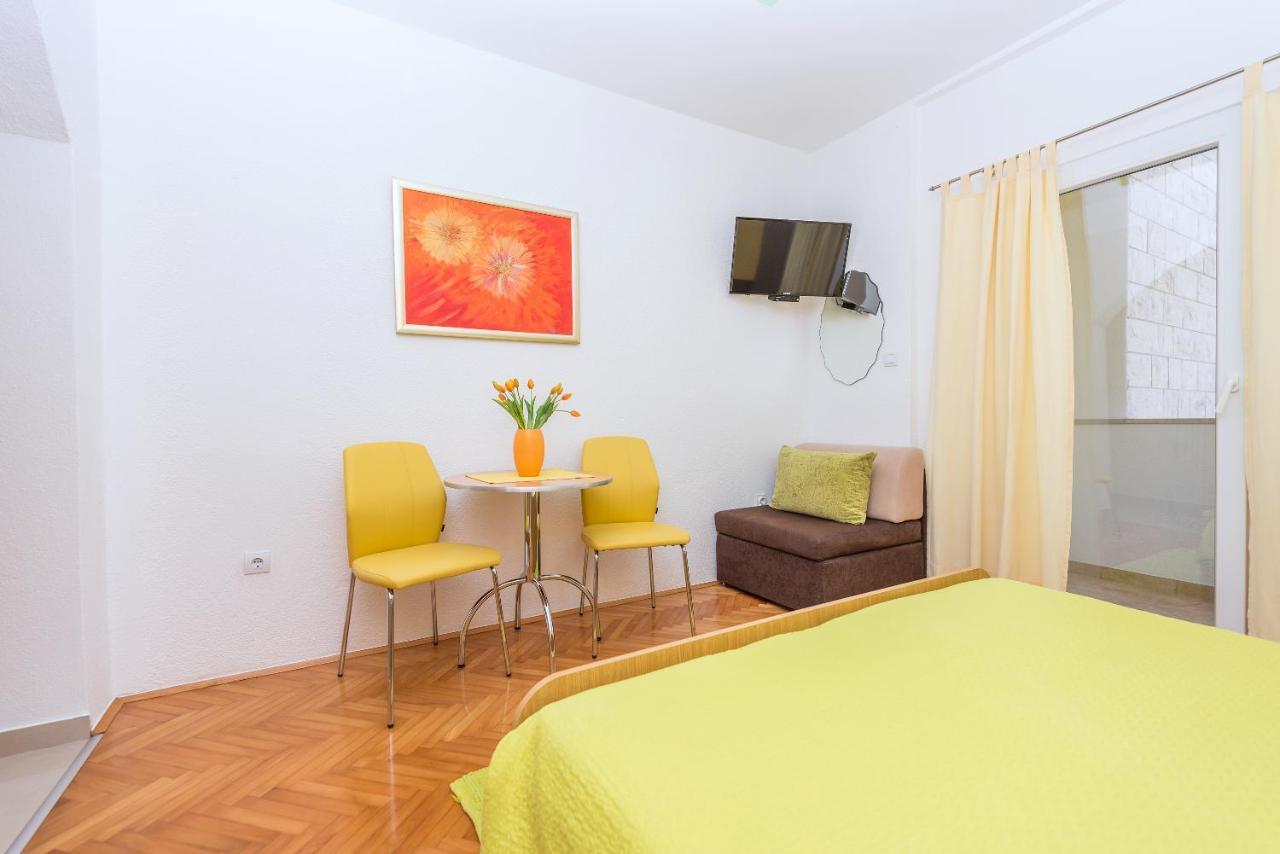 Apartments Villa Vujcic Makarska Esterno foto